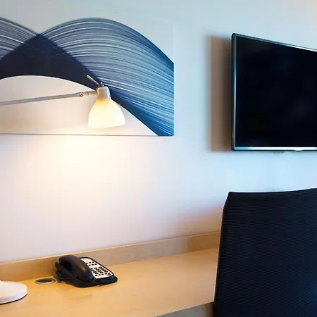 Hilton Helsinki Airport 4*