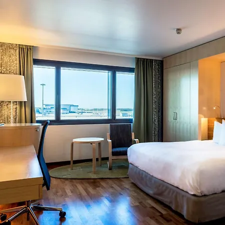 Hilton Helsinki Airport 4*