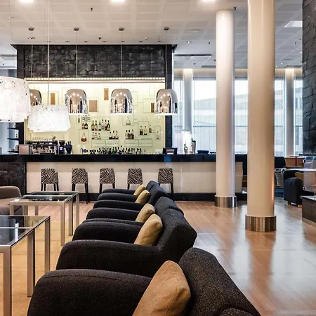 Hilton Helsinki Airport Hotel 4*