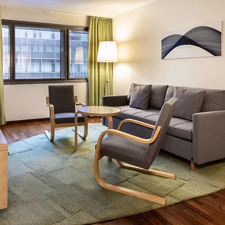 Hilton Helsinki Airport 4*