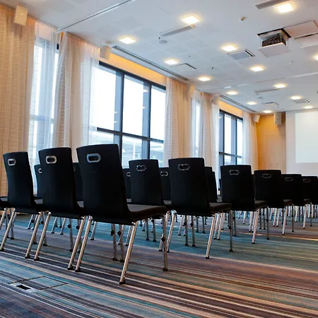 Hilton Helsinki Airport 4* Вантаа