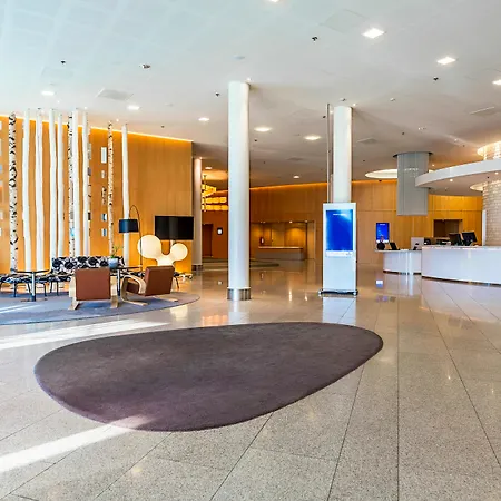Hilton Helsinki Airport Hotel 4*