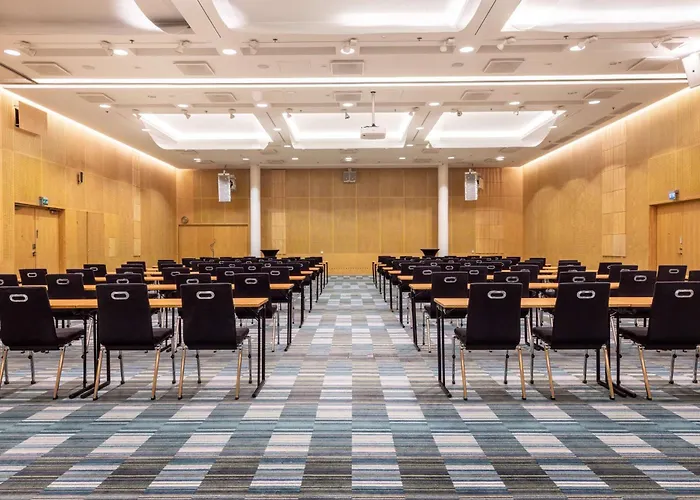 Hilton Helsinki Airport Otel