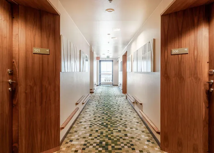 Hilton Helsinki Airport Szálloda 4*