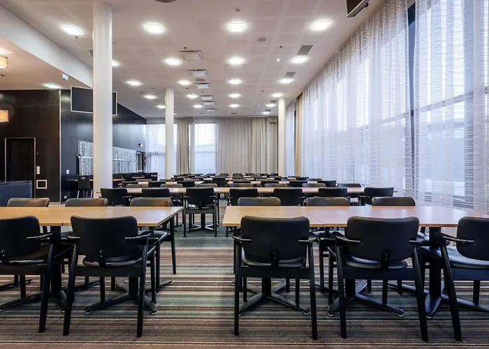 Hilton Helsinki Airport Otel