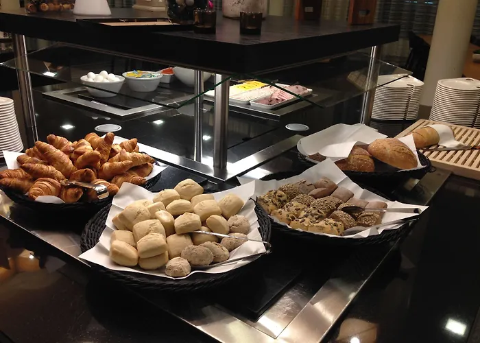 Отель Hilton Helsinki Airport Вантаа