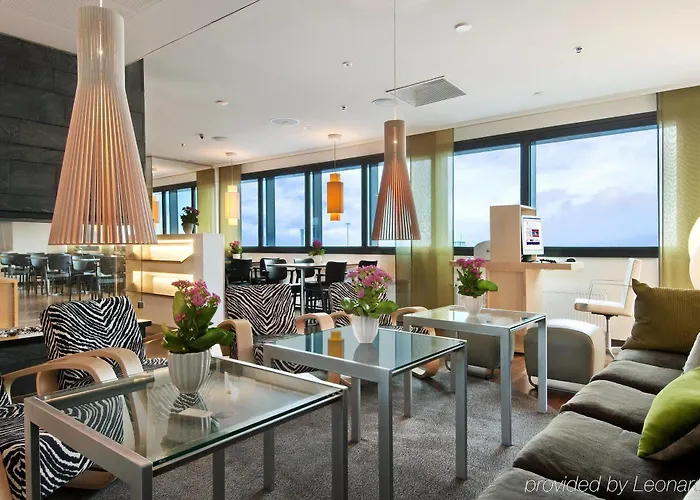 Hilton Helsinki Airport Отель Вантаа